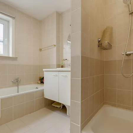- Duplex Familial Pour 8 Personnes & Terrasse *